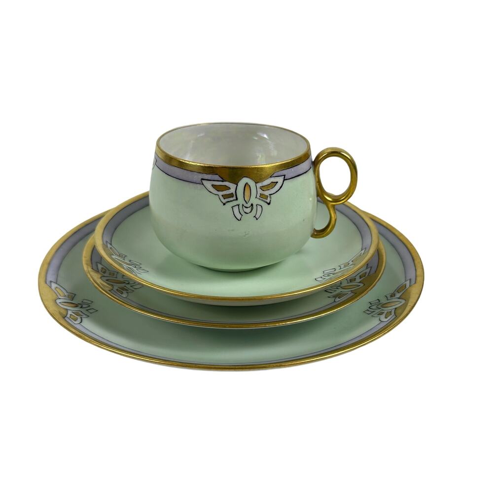 Art Nouveau Thomas Bavaria 4 Piece Luncheon Set Light Green w/Purple & Gold Rim